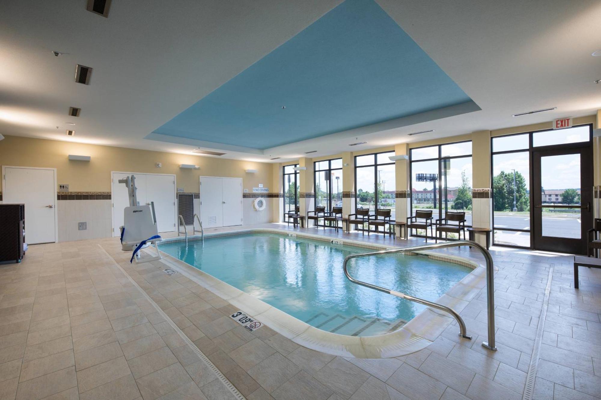 Courtyard By Marriott Russellville Exterior foto